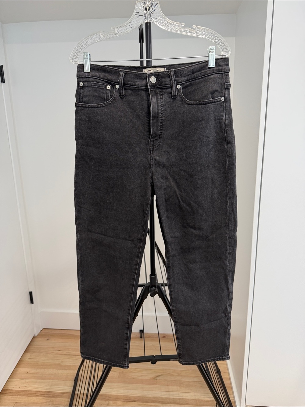 MADEWELL classic straight leg jean, faded black size 29